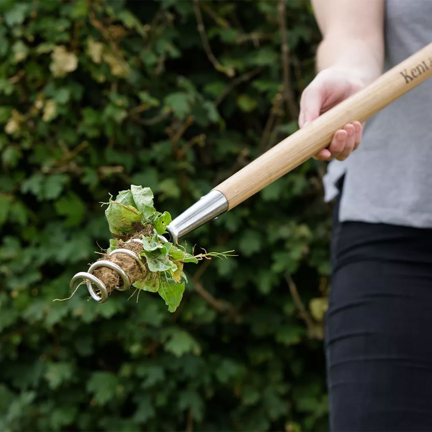 Kent & Stowe Stainless Steel Long Corkscrew Weeder – Image 3